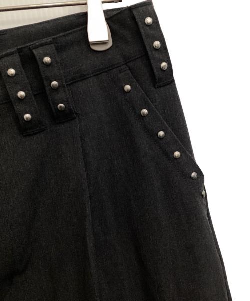 ANDER HUNK（アンダーハンク）ANDER HUNK (アンダーハンク) スタッズデザインバギースラックス グレー サイズ:Lの古着・服飾アイテム