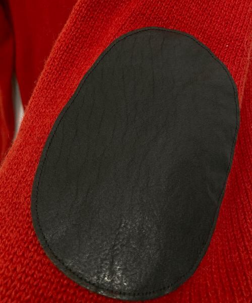 SOSHIOTSUKI（ソウシ オオツキ）SOSHIOTSUKI (ソウシ オオツキ) SWORD SLIT KNIT タートルネックニット レッド サイズ:Fの古着・服飾アイテム