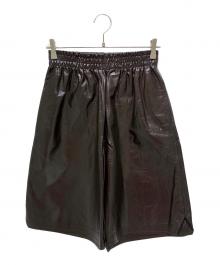 BOTTEGA VENETA（ボッテガベネタ）の古着「Shiny Leather Shorts pants シャイニーレザーショートパンツ/633445 VKLC0」｜ブラウン