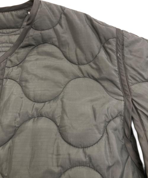 HYKE（ハイク）HYKE (ハイク) Quilted Liner Jacket　232-17402 オリーブ サイズ:3の古着・服飾アイテム