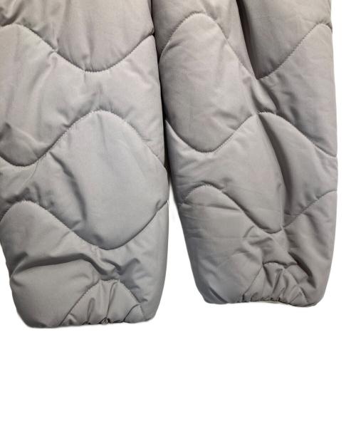 THE NORTH FACE（ザ ノース フェイス）THE NORTH FACE (ザ ノース フェイス) ESSENTIAL LIGHT V JACKET ベージュ サイズ:Sの古着・服飾アイテム