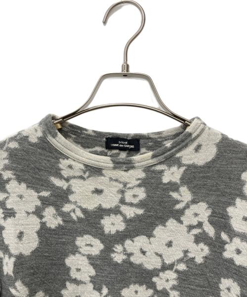 tricot COMME des GARCONS（トリココムデギャルソン）tricot COMME des GARCONS (トリココムデギャルソン) 花柄カットソー TB-T015 グレー サイズ:Sの古着・服飾アイテム