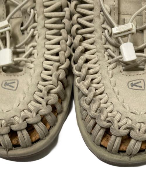 KEEN（キーン）KEEN (キーン) UNEEK Ⅱ CONVERTIBLE ベージュ サイズ:28.0cmの古着・服飾アイテム