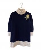 GUCCIグッチ）の古着「フラワーエンブロイダリーブローチ付ニットワンピース」｜ネイビー