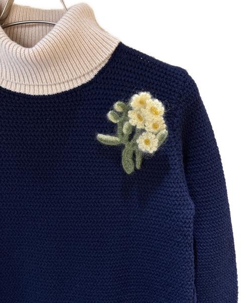 GUCCI（グッチ）GUCCI (グッチ) フラワーエンブロイダリーブローチ付ニットワンピース ネイビー サイズ:Mの古着・服飾アイテム