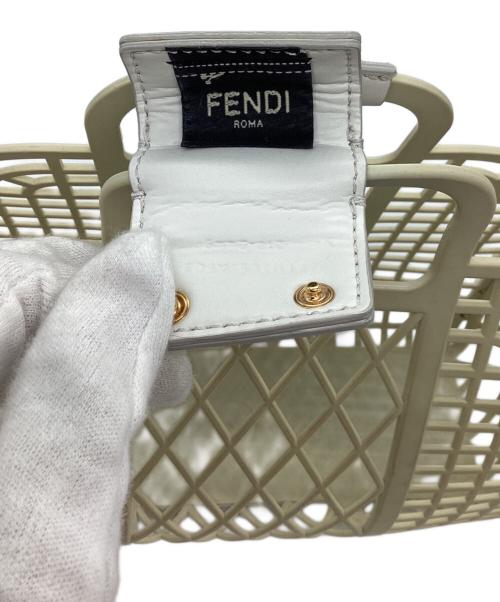 FENDI（フェンディ）FENDI (フェンディ) ハンドバッグ ホワイトの古着・服飾アイテム