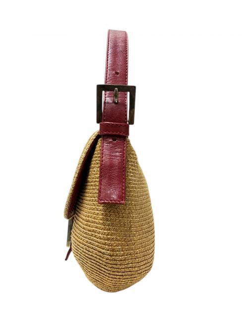 FENDI（フェンディ）FENDI (フェンディ) マンマバケットワンショルダーバッグ レッド×ベージュの古着・服飾アイテム