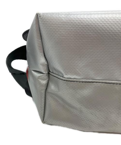 FREITAG（フライターグ）FREITAG (フライターグ) メッセンジャーバッグ シルバー×レッドの古着・服飾アイテム
