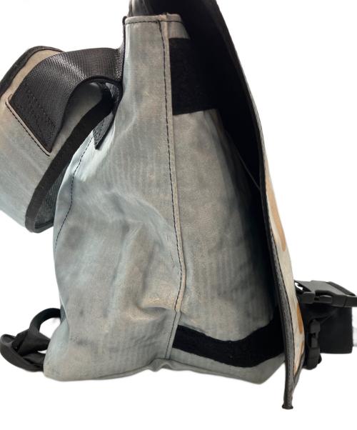 FREITAG（フライターグ）FREITAG (フライターグ) メッセンジャーバッグ アイボリー×ブルー サイズ:-の古着・服飾アイテム