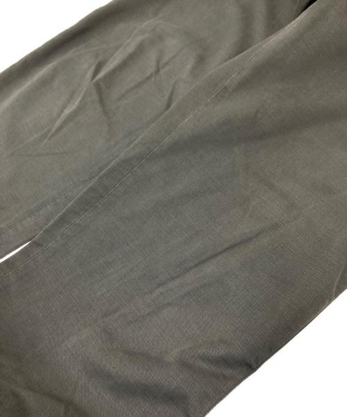 AURALEE（オーラリー）AURALEE (オーラリー) WASHED FINX BUGGY SATIN WIDE PANTS グレー サイズ:3の古着・服飾アイテム
