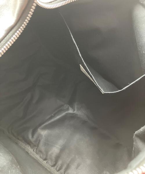 beautiful people（ビューティフルピープル）beautiful people (ビューティフルピープル) ラウンドジップレザーバッグ ブラックの古着・服飾アイテム