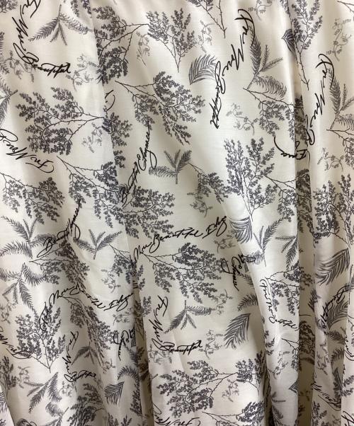 ANAYI（アナイ）ANAYI (アナイ) リーフカリグラフィープリントマチフレアスカート / 10251711550 / ロングスカート ホワイト サイズ:36の古着・服飾アイテム