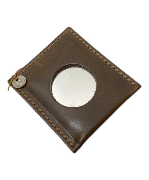 HIRAMEITA（ヒラメイタ）HIRAMEITA (ヒラメイタ) ebagos (エバゴス) ベジシュリンク・ギャザー・ボディーバッグ ベージュ サイズ:下記参照の古着・服飾アイテム