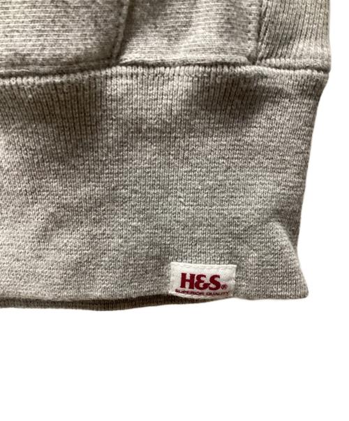 HIDE AND SEEK（ハイドアンドシーク）HIDE AND SEEK (ハイドアンドシーク) Champion (チャンピオン) Team Far East Sweat Parka グレー サイズ:Sの古着・服飾アイテム