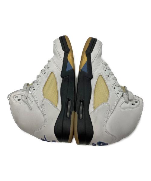 NIKE（ナイキ）NIKE (ナイキ) A Ma Maniere (ア・マ・マニエール) Women's Air Jordan 5 Retro SP ホワイト サイズ:26.5の古着・服飾アイテム