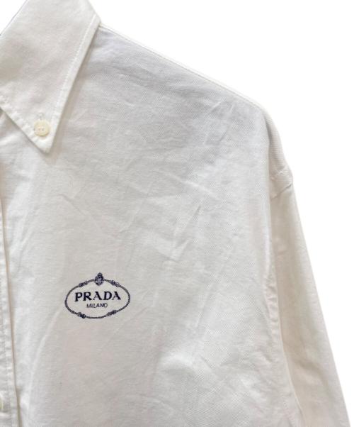PRADA（プラダ）PRADA (プラダ) オックスフォードコットン ロゴ刺繍シャツ ホワイト サイズ:36の古着・服飾アイテム