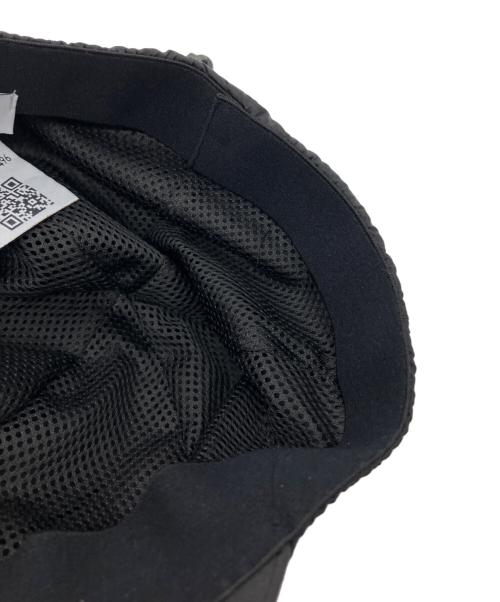 STONE ISLAND（ストーンアイランド）STONE ISLAND (ストーンアイランド) ナイロンメタルロゴ6パネルキャップ ブラックの古着・服飾アイテム