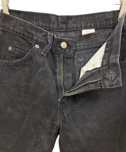 LEVI'S（リーバイス）LEVI'S (リーバイス) 後染め550デニムパンツ ブラック サイズ:W28の古着・服飾アイテム