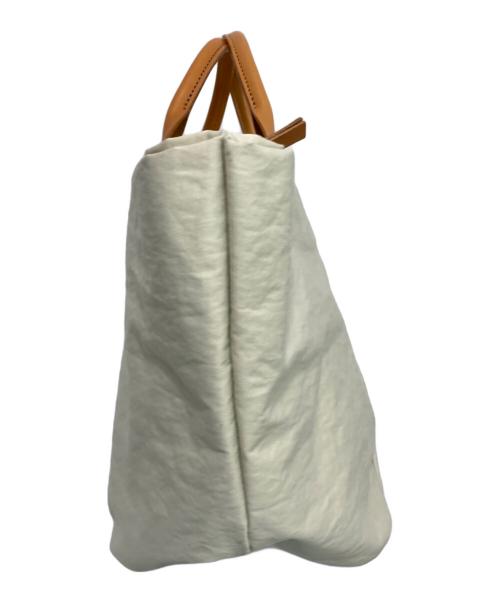 TUTUMU（ツツム）TUTUMU (ツツム) 豊岡鞄 (トヨオカカバン) Marche ハンドバッグ ベージュ×ブラウンの古着・服飾アイテム