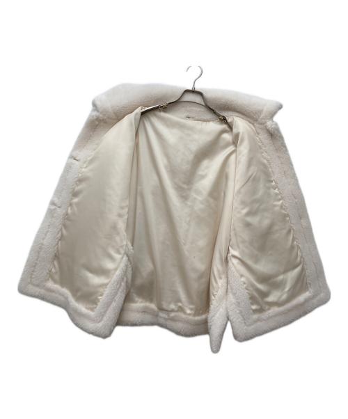 Dignite collier（ディニテ コリエ）Dignite collier (ディニテ コリエ) ボアケープベスト ホワイト サイズ:Free 未使用品の古着・服飾アイテム