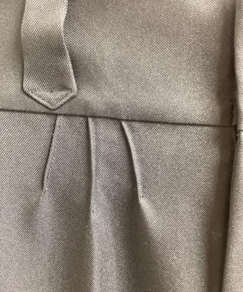 SHIKITARI（シキタリ）SHIKITARI  (シキタリ) PINTUCK MEGA SLACKS / ピンタックメガスラックス ブラック サイズ:Mの古着・服飾アイテム