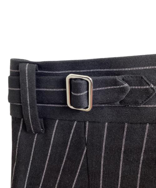 SHIKITARI（シキタリ）SHIKITARI (シキタリ) STRIPE FLARE SLACKS / ストライプフレアスラックス ブラック×ホワイト サイズ:Mの古着・服飾アイテム