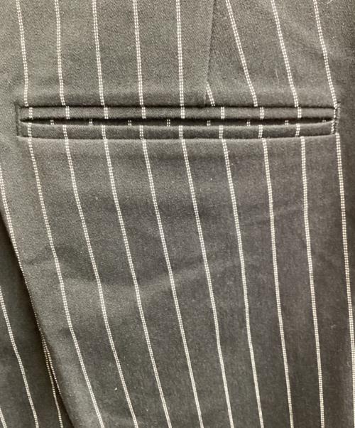 SHIKITARI（シキタリ）SHIKITARI (シキタリ) STRIPE FLARE SLACKS / ストライプフレアスラックス ブラック×ホワイト サイズ:Mの古着・服飾アイテム