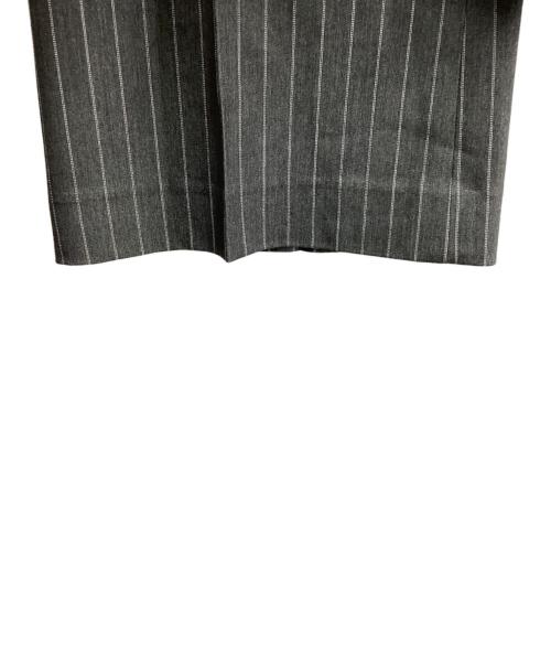 SHIKITARI（シキタリ）SHIKITARI (シキタリ) STRIPE FLARE SLACKS グレー×ホワイト サイズ:-の古着・服飾アイテム