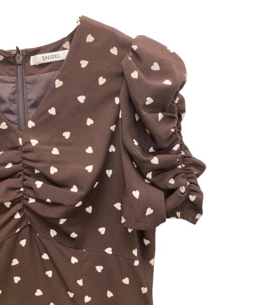 Snidel（スナイデル）Snidel (スナイデル) ハートプリントワンピース ブラウン サイズ:Sの古着・服飾アイテム