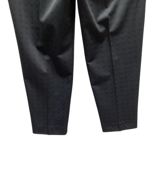 自由区（ジユウク）自由区 (ジユウク) イージーフィット ジャージー テーパードパンツ ブラック サイズ:48 未使用品の古着・服飾アイテム