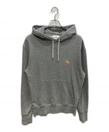 maison kitsune（メゾンキツネ）の古着「	CHILLAX FOX PATCH CLASSIC HOODIE」｜グレー