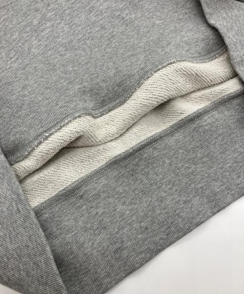 maison kitsune（メゾンキツネ）MAISON KITSUNE (メゾンキツネ) 	CHILLAX FOX PATCH CLASSIC HOODIE グレー サイズ:Mの古着・服飾アイテム