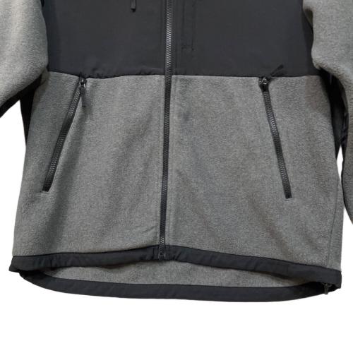 THE NORTH FACE（ザ ノース フェイス）THE NORTH FACE (ザ ノース フェイス) デナリフーディ グレー サイズ:SIZE M 未使用品の古着・服飾アイテム