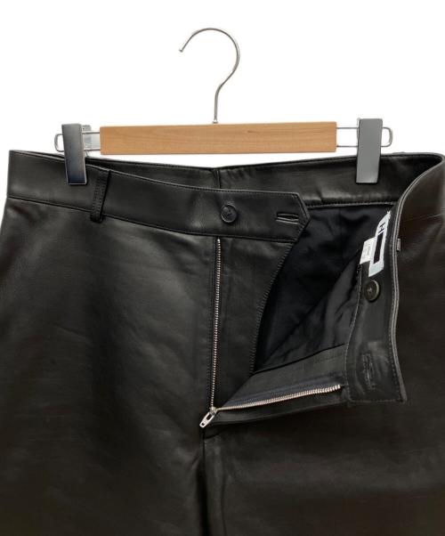 H BEAUTY&YOUTH（エイチ ビューティー&ユース）H BEAUTY&YOUTH (エイチ ビューティー&ユース) シープレザーショーツ ブラック サイズ:LARGEの古着・服飾アイテム