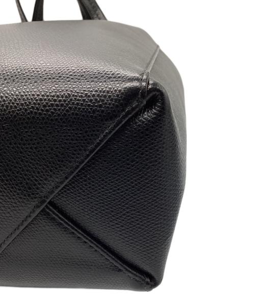 CELINE（セリーヌ）CELINE (セリーヌ) バーティカル カバ スモール ブラックの古着・服飾アイテム