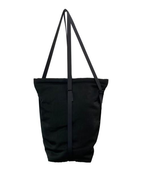 ITTI（イッチ）ITTI (イッチ) ANNIE PUFFER DUFFLE BAG ブラックの古着・服飾アイテム