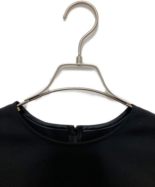 LE PHIL（ル フィル）LE PHIL (ル フィル) ハイストレッチダンボールプルオーバー ブラック サイズ:FREEの古着・服飾アイテム