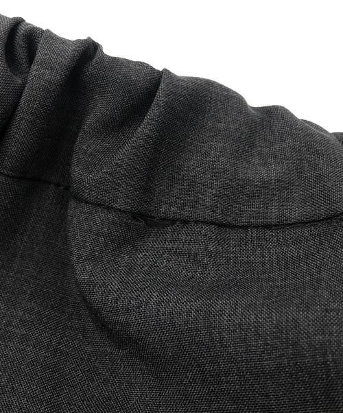 LOEFF（ロエフ）LOEFF (ロエフ) ワイドパンツ　イセタンサローネ別注 グレーの古着・服飾アイテム