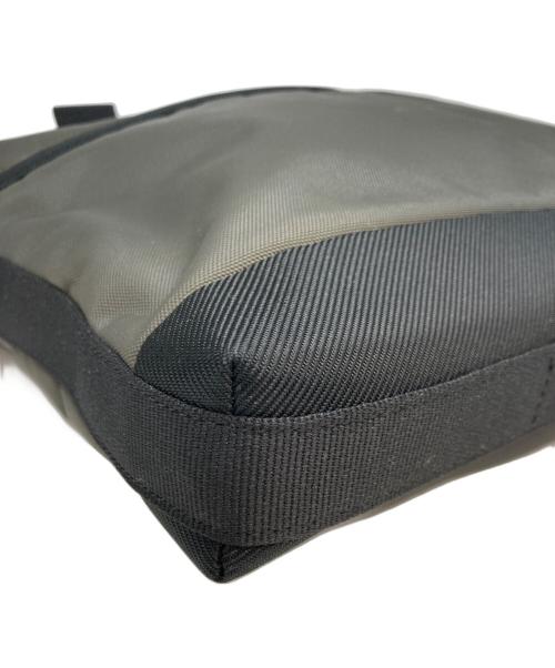 TUMI（トゥミ）TUMI (トゥミ) ショルダーバッグ グレーの古着・服飾アイテム