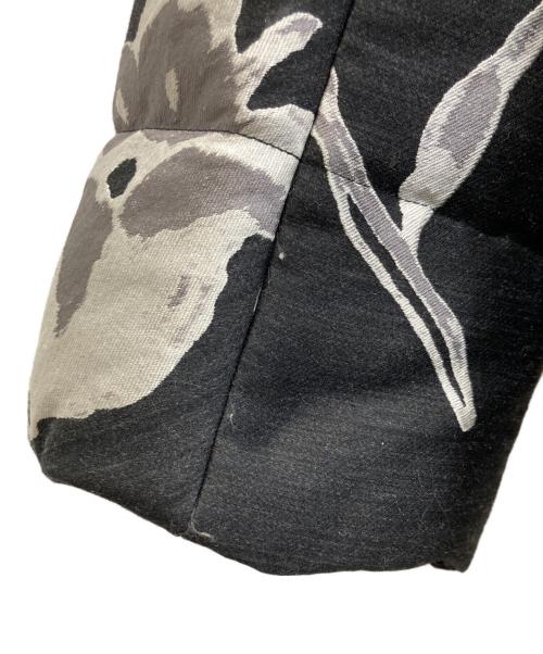 HERNO（ヘルノ）HERNO (ヘルノ) Floral patterned ダウンジャケット ブラック サイズ:40の古着・服飾アイテム