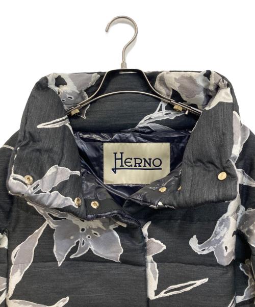 HERNO（ヘルノ）HERNO (ヘルノ) Floral patterned ダウンジャケット ブラック サイズ:40の古着・服飾アイテム