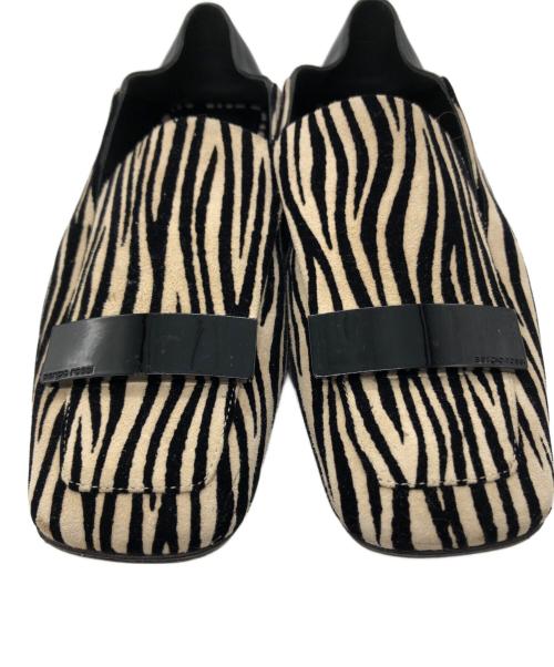 sergio rossi（セルジオロッシ）sergio rossi (セルジオロッシ) ローファー ベージュ サイズ:35 1/2の古着・服飾アイテム