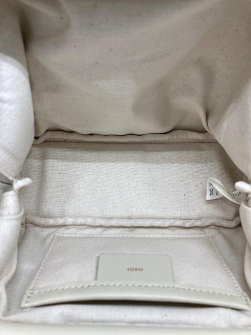 osoi（オソイ）osoi (オソイ) MINI BROT バッグ アイボリーの古着・服飾アイテム