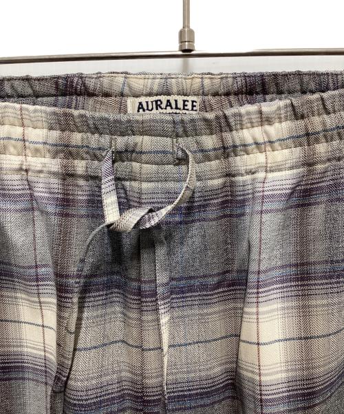 AURALEE（オーラリー）AURALEE (オーラリー) SUPER LIGHT WOOL CHECK EASY SLACKS グレー サイズ:５の古着・服飾アイテム