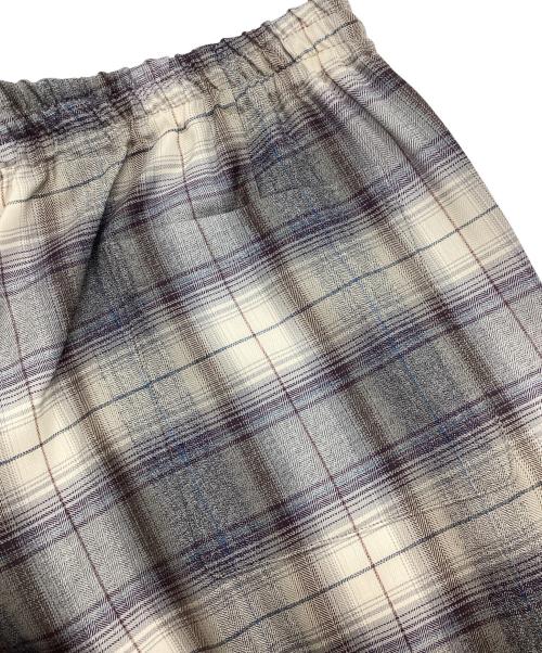 AURALEE（オーラリー）AURALEE (オーラリー) SUPER LIGHT WOOL CHECK EASY SLACKS グレー サイズ:５の古着・服飾アイテム