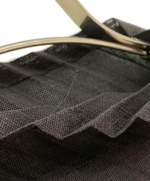 ISSEY MIYAKE（イッセイミヤケ）ISSEY MIYAKE (イッセイミヤケ) プリーツカットソー ブラウン サイズ:Ｍの古着・服飾アイテム