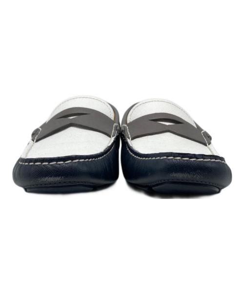 GIORGIO ARMANI（ジョルジョアルマーニ）GIORGIO ARMANI (ジョルジョアルマーニ) ドライビングシューズ/X2B004 ホワイト×ネイビー サイズ:6の古着・服飾アイテム