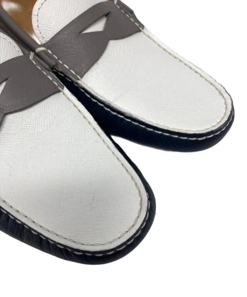 GIORGIO ARMANI（ジョルジョアルマーニ）GIORGIO ARMANI (ジョルジョアルマーニ) ドライビングシューズ/X2B004 ホワイト×ネイビー サイズ:6の古着・服飾アイテム