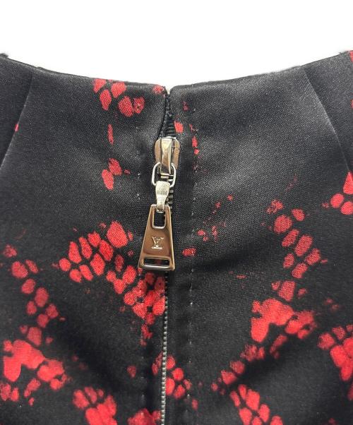 LOUIS VUITTON（ルイ ヴィトン）LOUIS VUITTON (ルイ ヴィトン) 13AW シルクノースリーブワンピース ブラック サイズ:36の古着・服飾アイテム