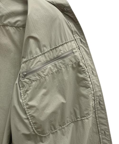 DAIWA PIER39（ダイワ ピア39）DAIWA PIER39 (ダイワ ピア39) TECH TRAVEL SHIRT グレー サイズ:Mの古着・服飾アイテム